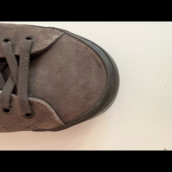 Limited Edition Grey Suede Seavees Monterey Shoes - Picture 5 of 5